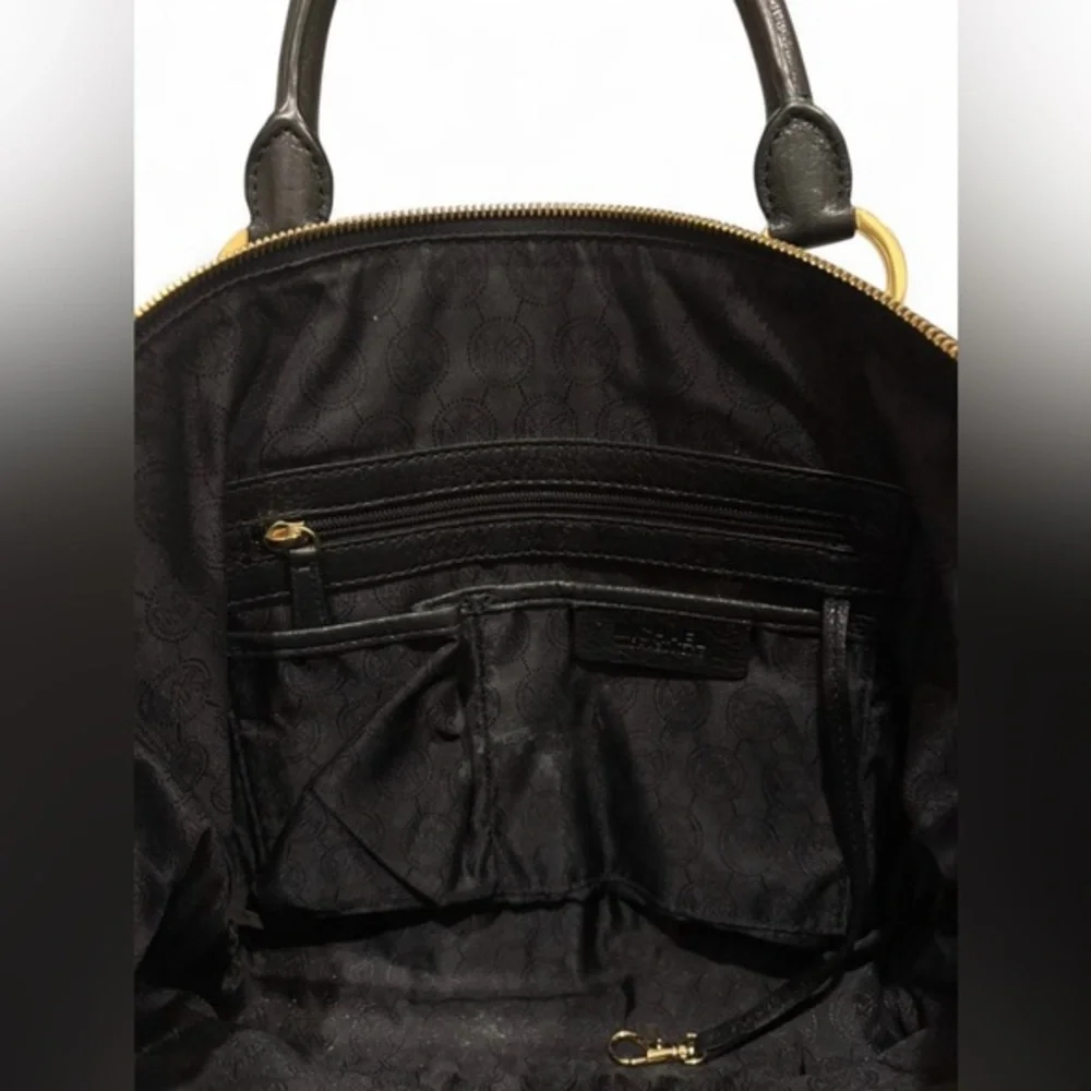 Michael Kors Leigh Black Leather Satchel‎ Purse